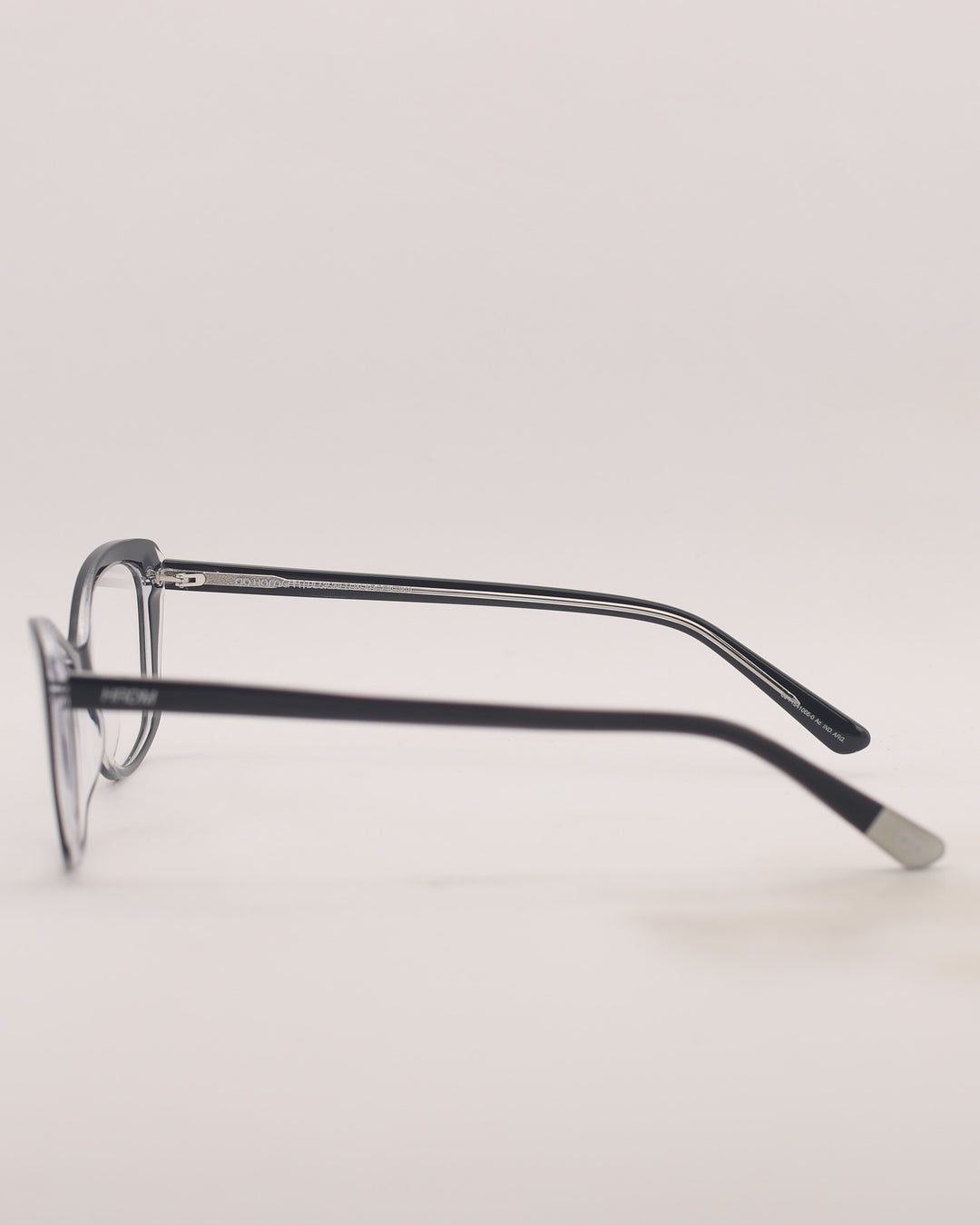 Yonge Optical C1