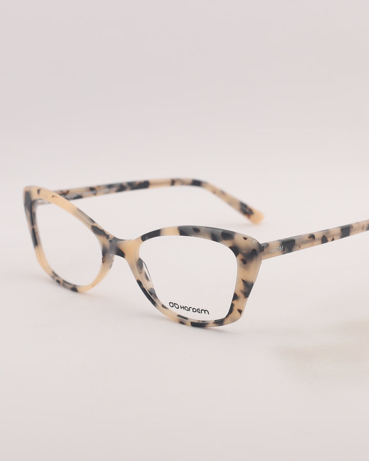 Yonge Optical C2