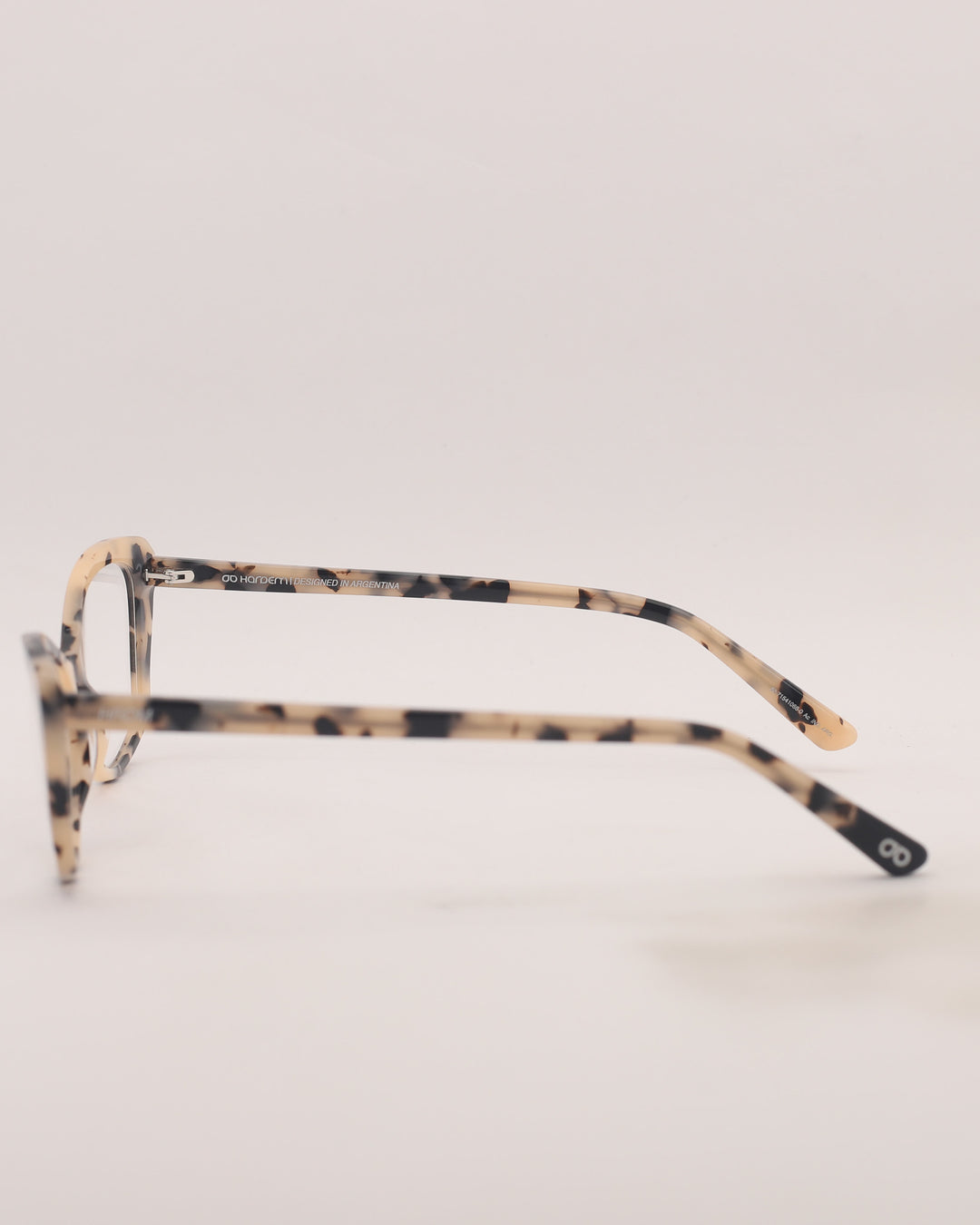 Yonge Optical C2