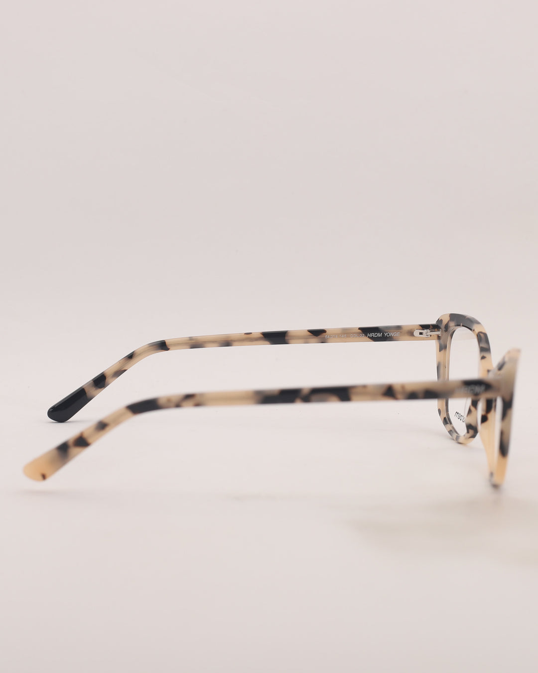 Yonge Optical C2